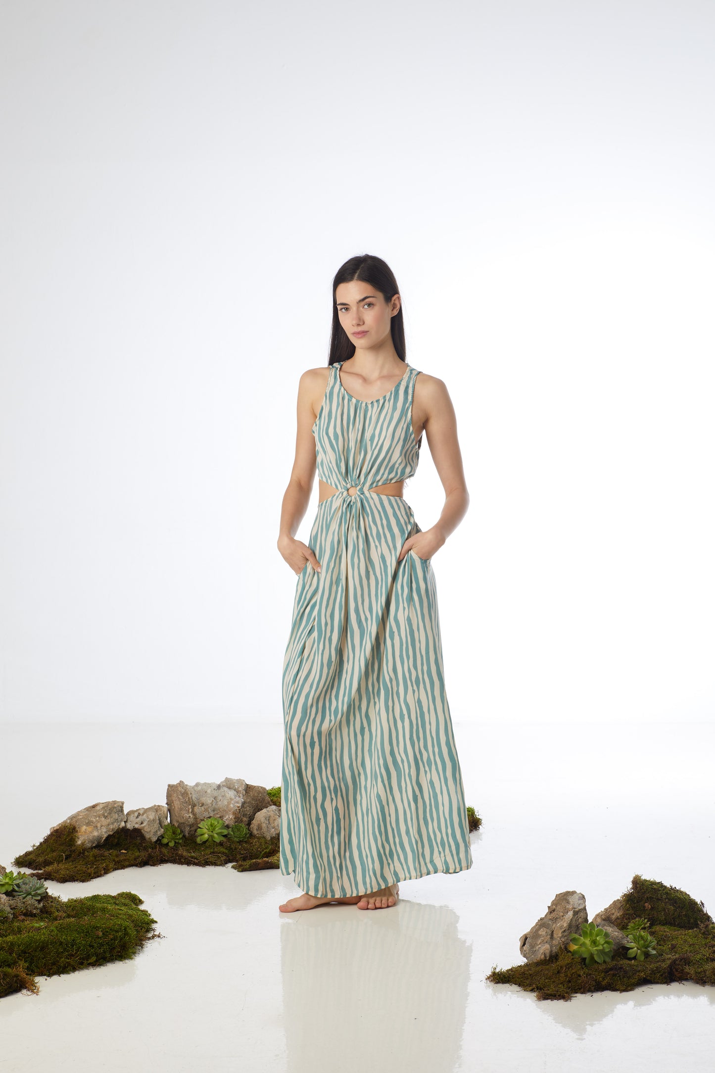 Vestido Cut Out
